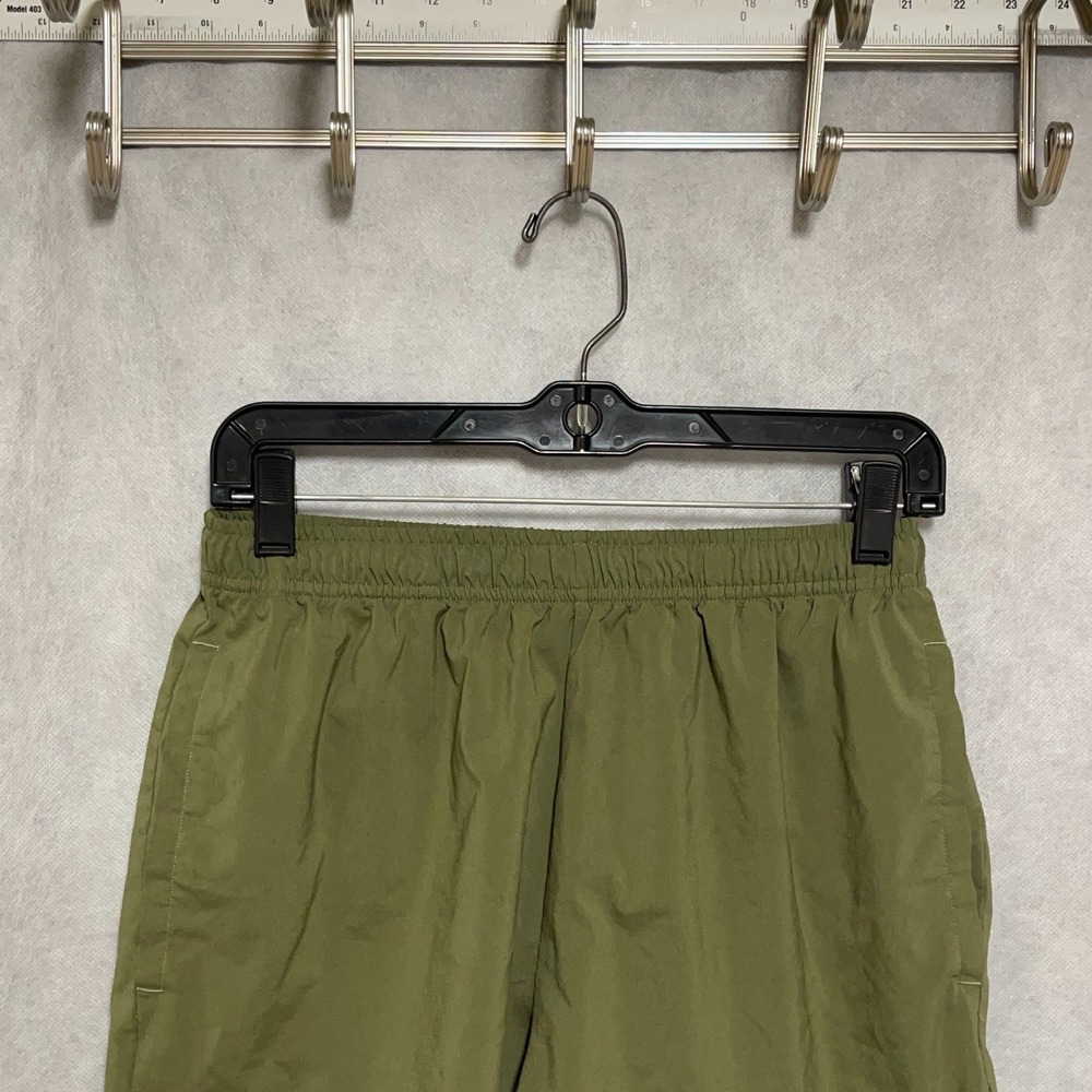Gymshark Shorts Men's M Olive Arrival Athletic Gym Workout Running Training 7"